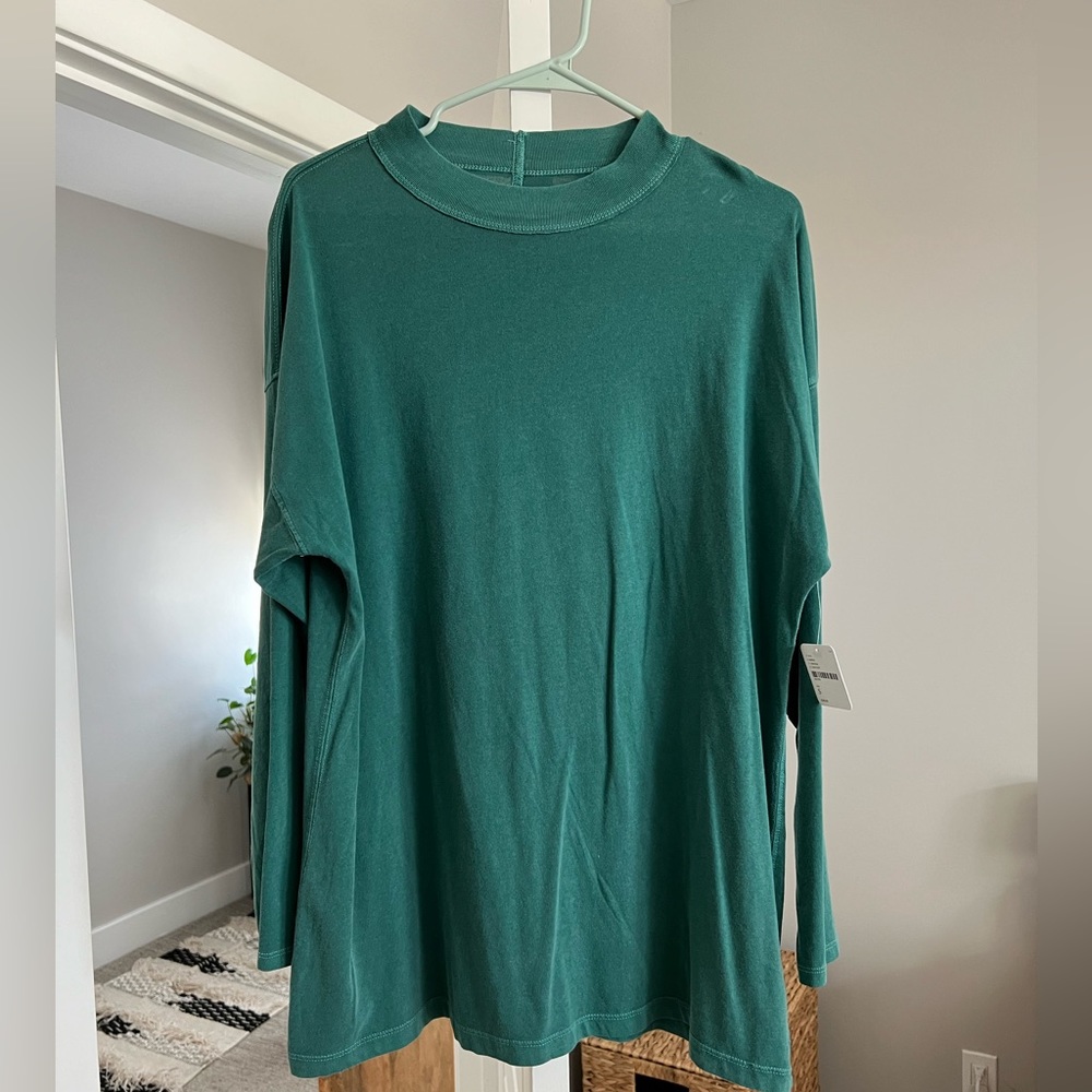Free people t shirt tunic size S never worn